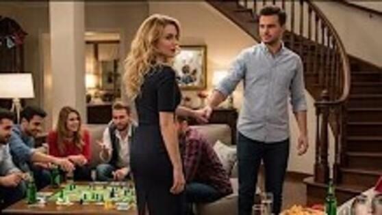  Alors que mon mari jouait au poker dans le salon...je me faisais baiser à l’étage.